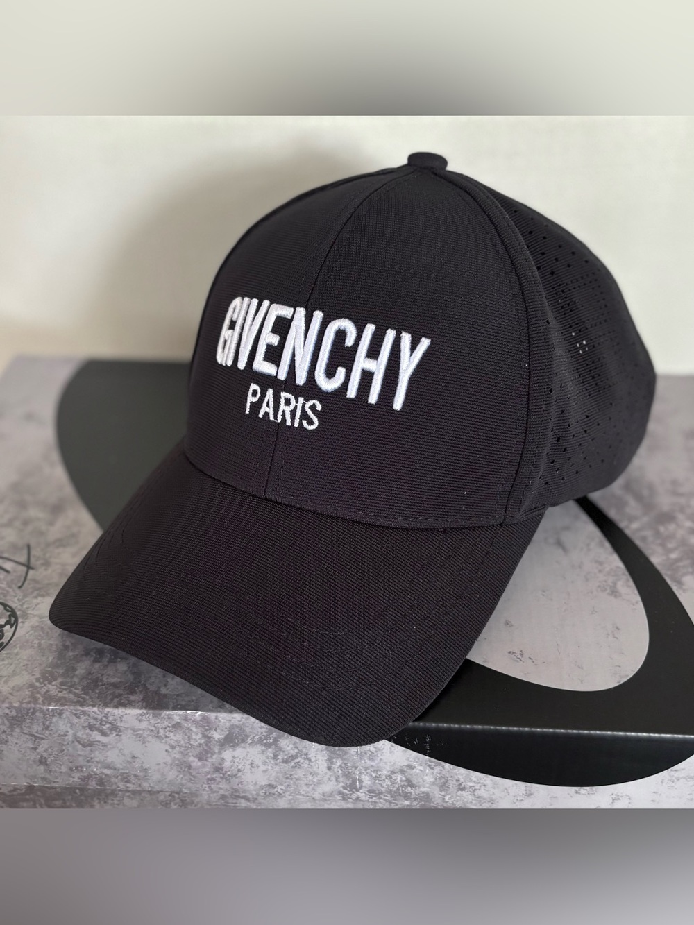 Givenchy Embroidered Cap Black White Mesh Dad Hat Buckle OSFA - Picture 7 of 9